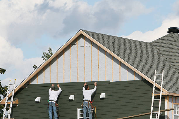 Professional Emergency Siding Repair technician working in Robbins, NC